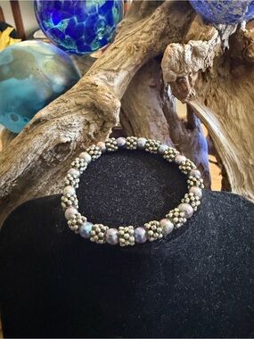 Handcrafted Iridescent Pearl and Metal Bead Bracelet